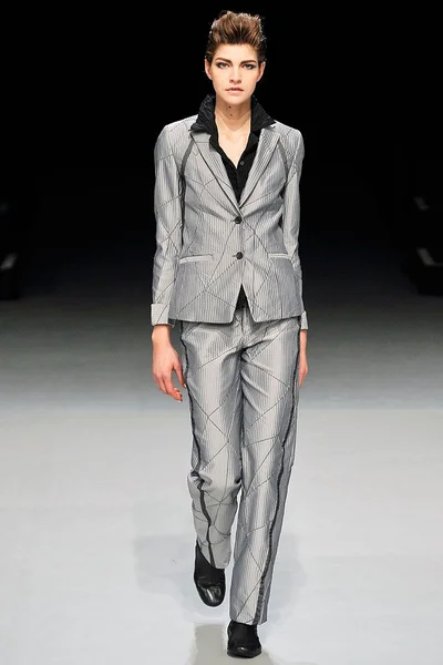 Look 24